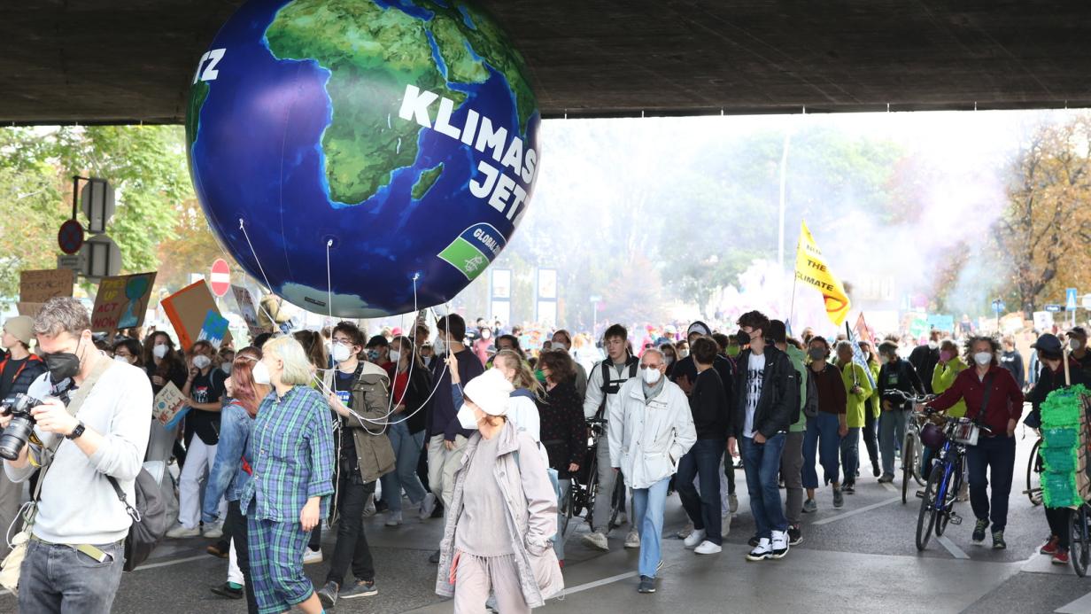 Klima Proteste in Wien Vom Rathaus auf Straße