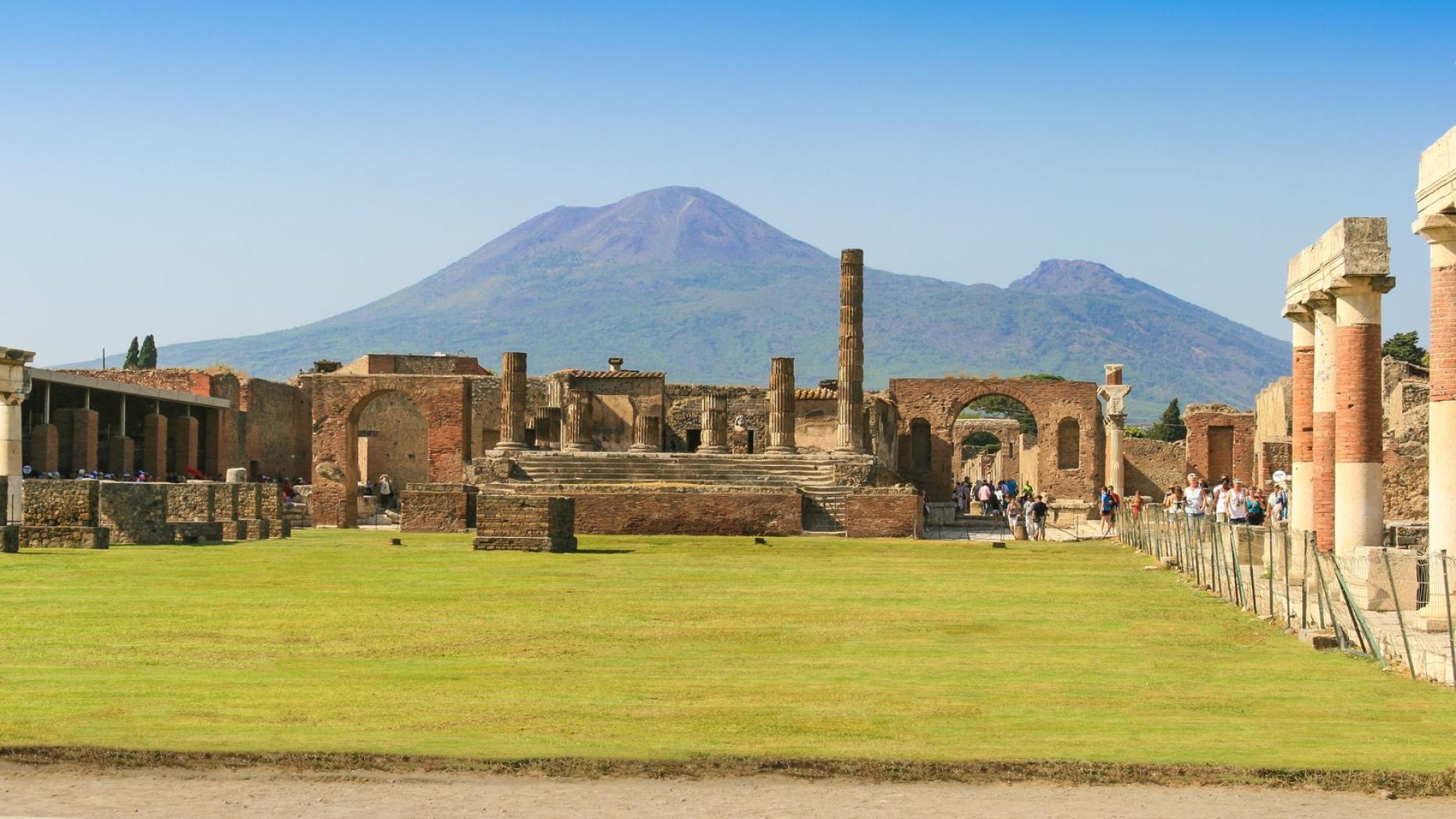 Forscher Machen Erstaunlichen Grabfund In Versunkener Stadt Pompeji