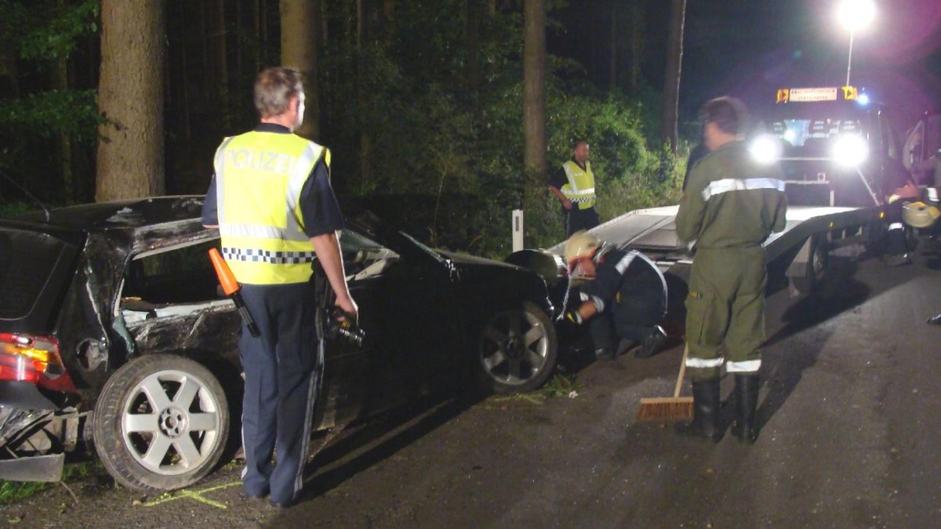 J Hrige Stirbt Nach Verkehrsunfall