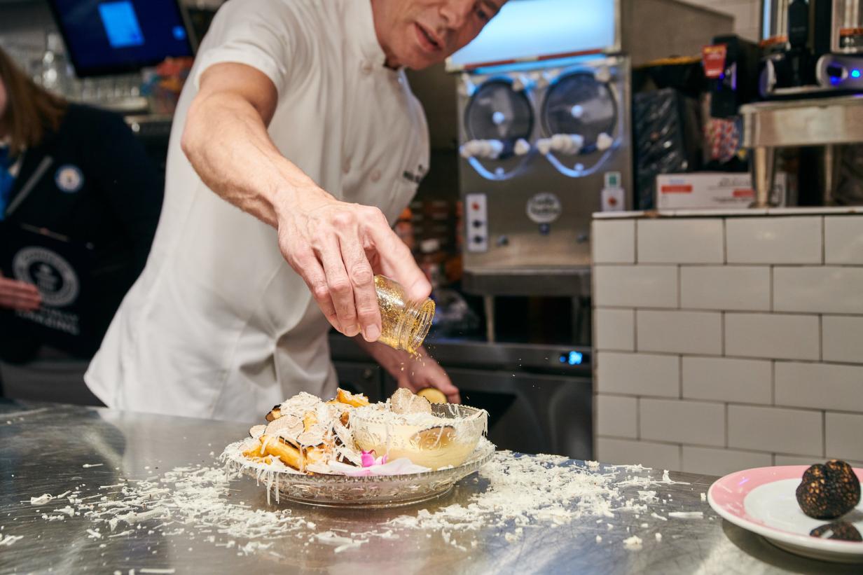 Die teuersten Pommes der Welt Champagner, Trüffel und Goldstaub kurier.at