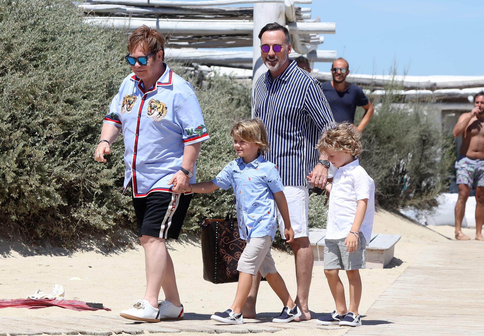 Elton Johns Kinder So groß geworden