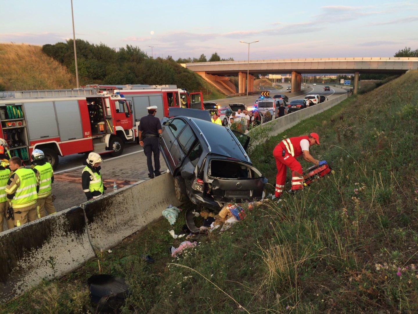 Unfall Mit Fünf Verletzten Auf S1: Ursache War Sekundenschlaf