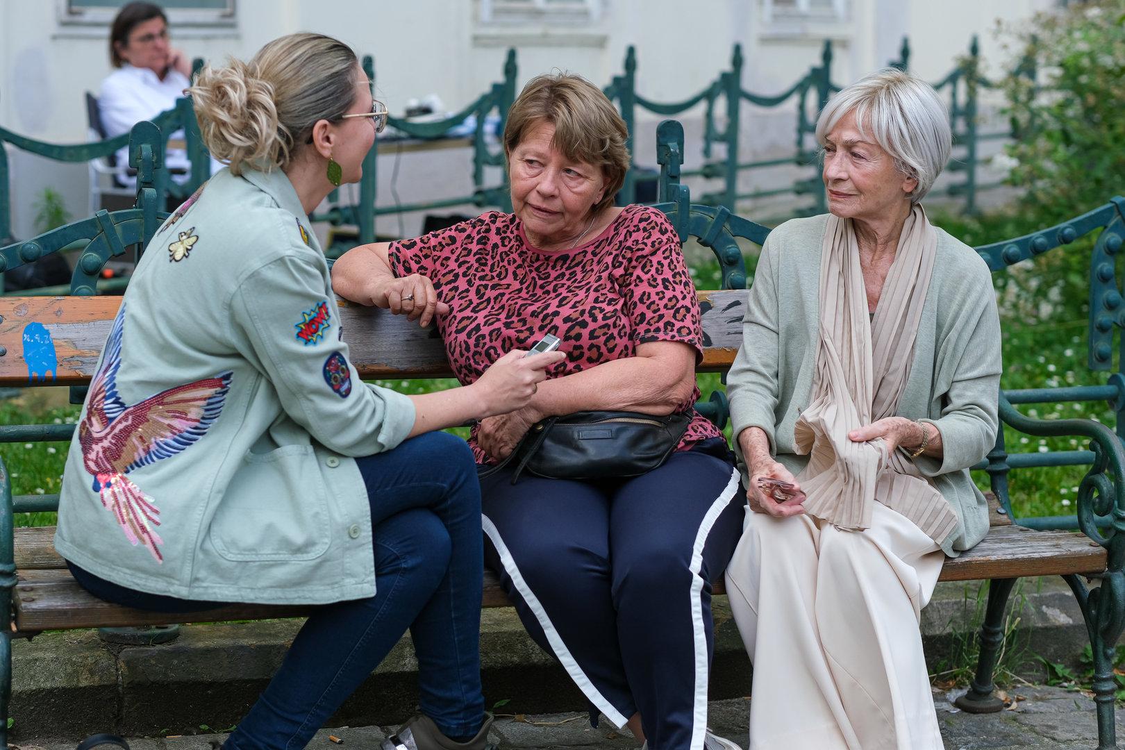 Christine Ostermayer und Margarethe Tiesel über Sterbehilfe, Rollen im