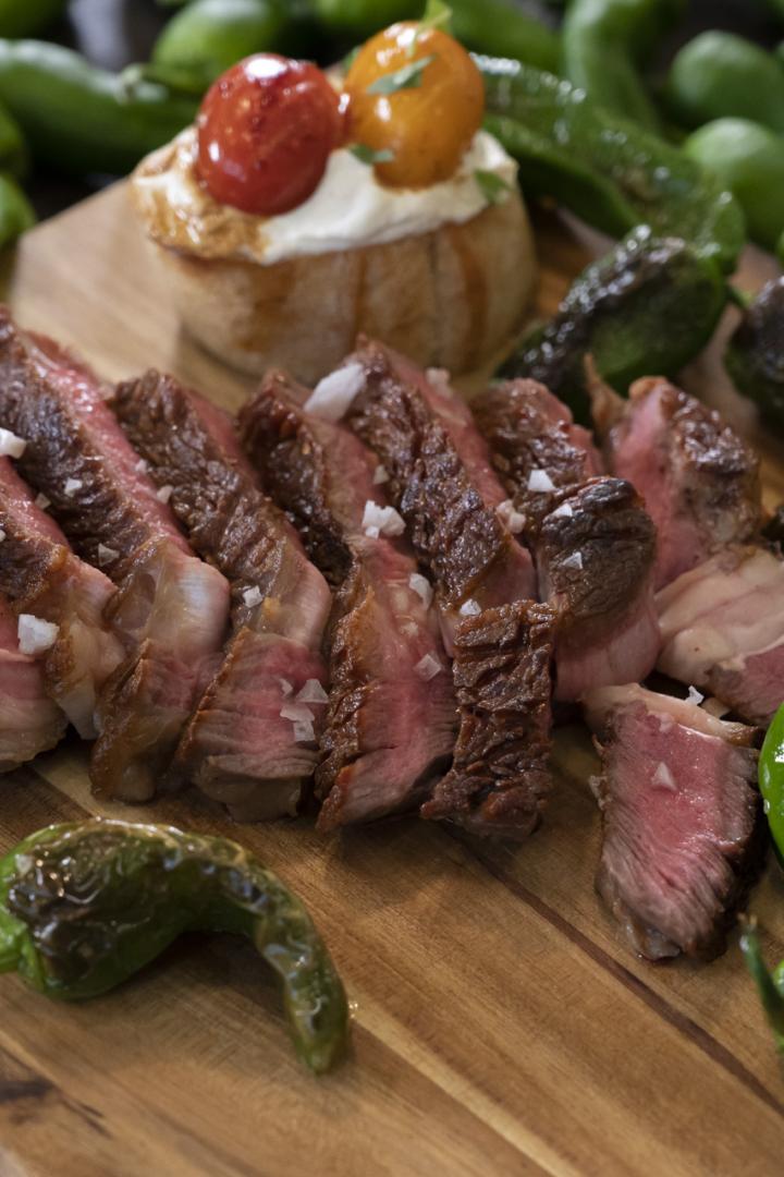 Steak mit Pimiento Crostinis: Eine ideale Kombination