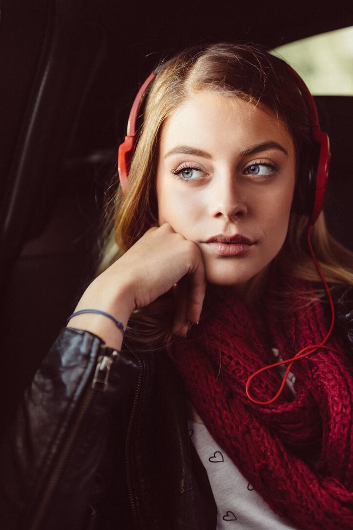 Studentin fährt aufs Land