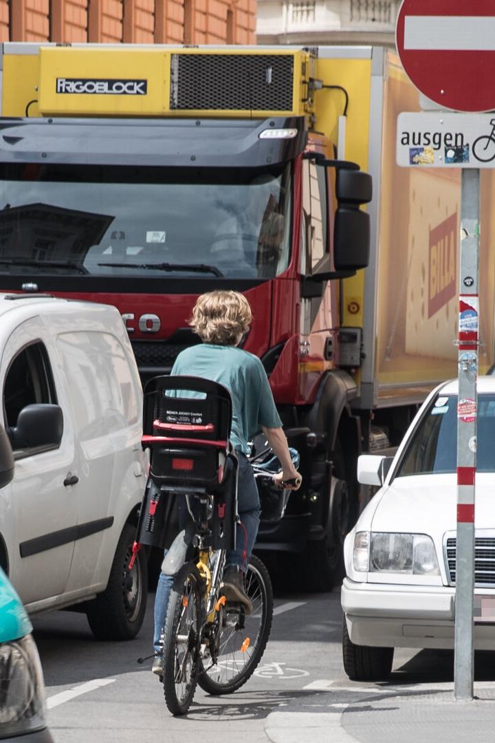 Warum so viele Radfahrer in Wien vom Rad fallen