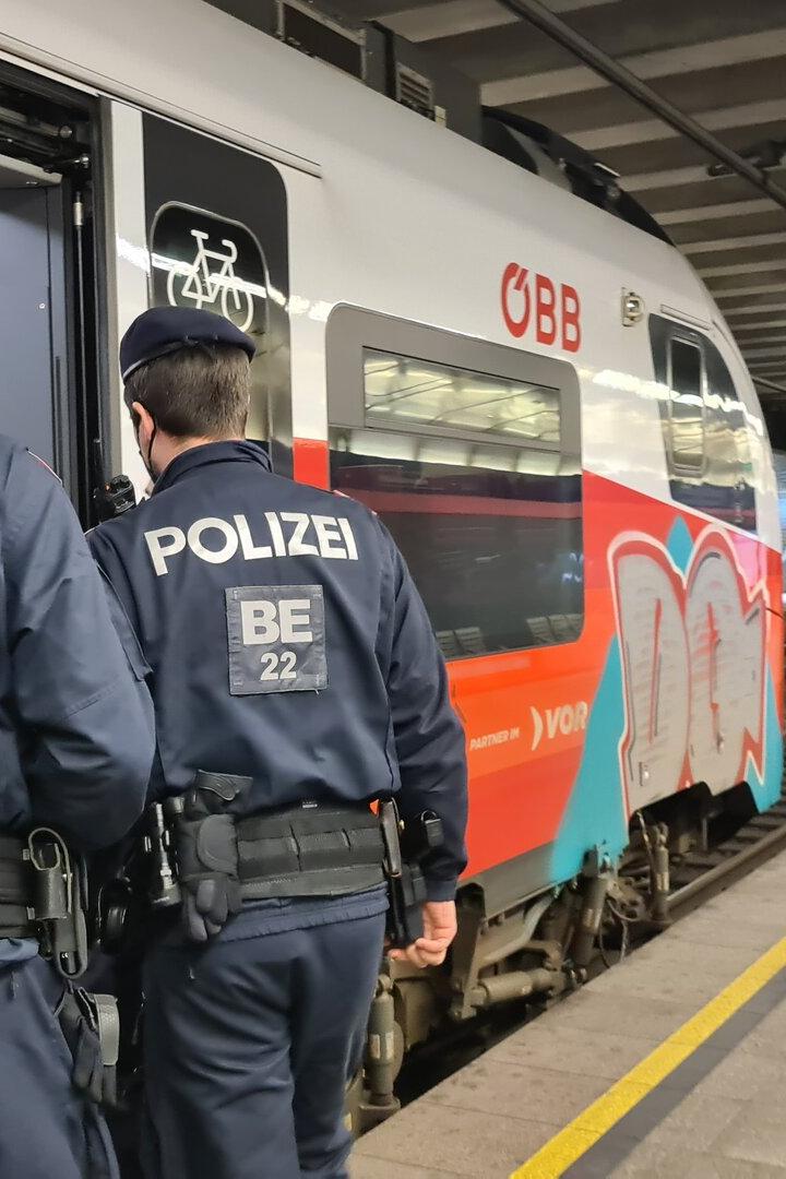 ÖBB, Zugbegleiter, Gewalt, Fahrgäste, Kontrolleure, Polizei, Wien