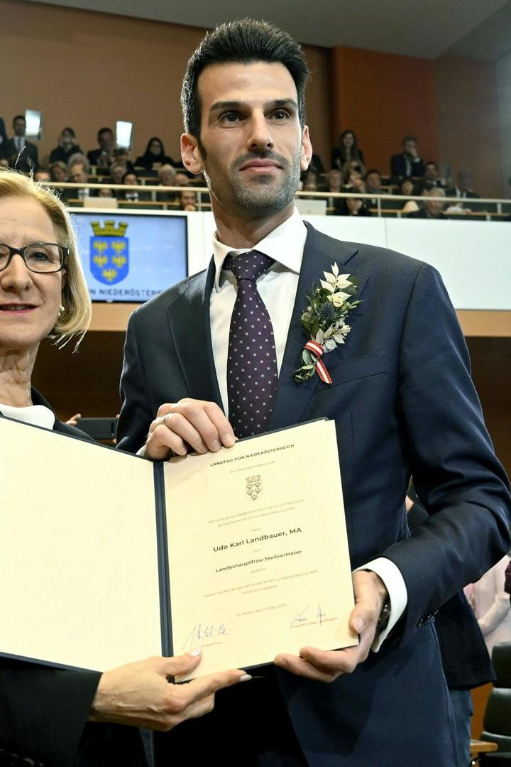 Schwarz-Blau in NÖ: Szenen einer turbulenten Polit-Ehe