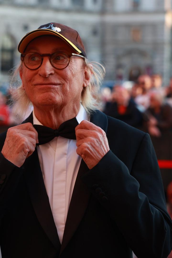 Die Platin-ROMY holte sich Otto Waalkes persönlich in der Wiener Hofburg ab.