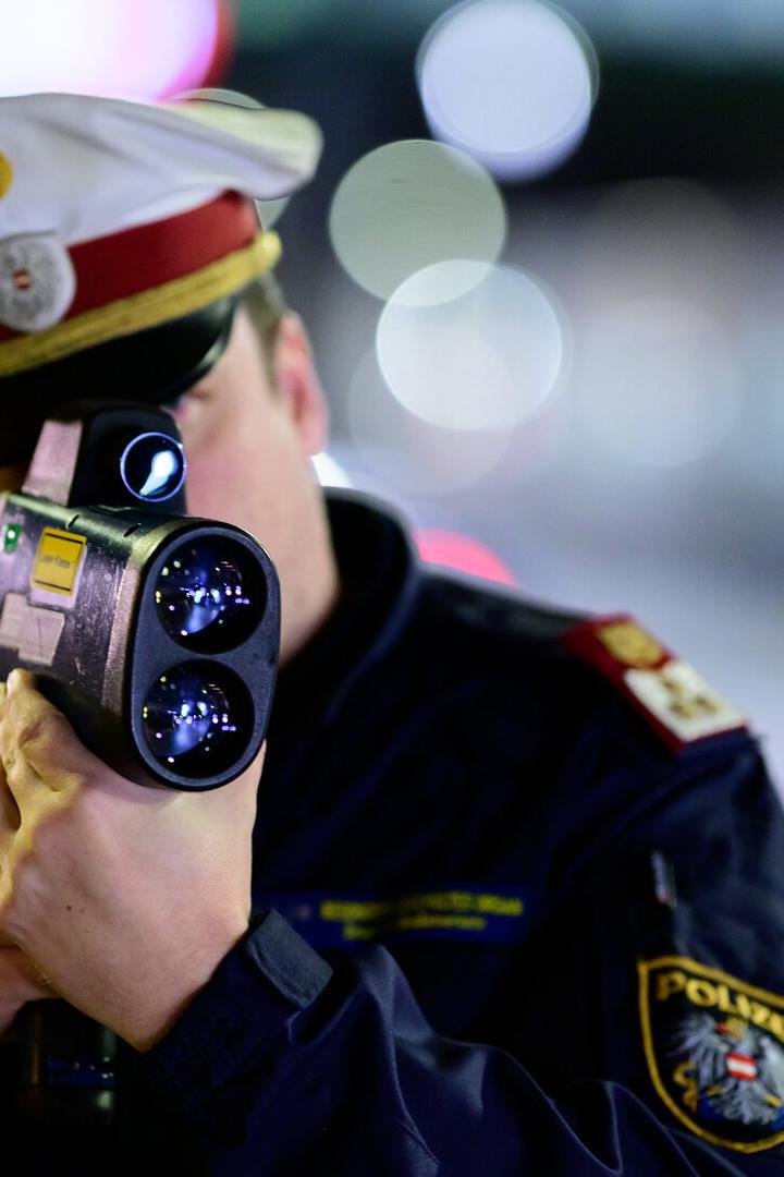 LANDESPOLIZEIDIREKTION WIEN SCHWERPUNKTAKTION "ROADRUNNER"