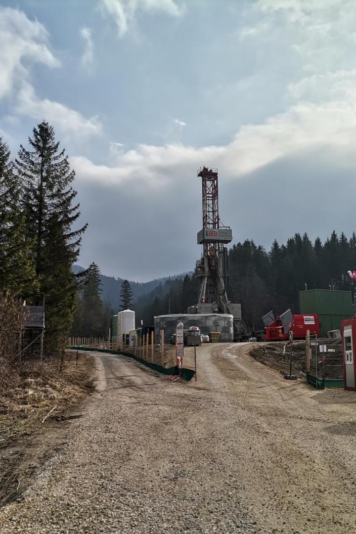 Eine Gasbohranlage in Molln, betrieben von ADX.