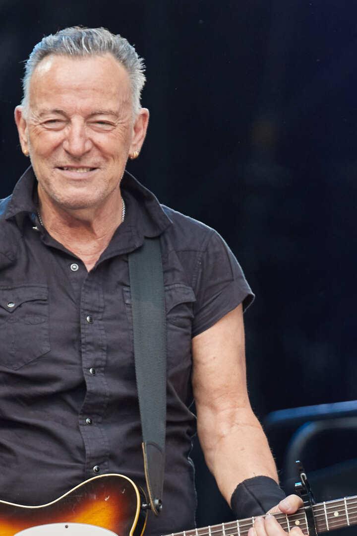 Bruce Springsteen mit Gitarre