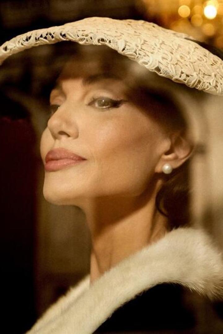 Angelina Jolie als Maria Callas