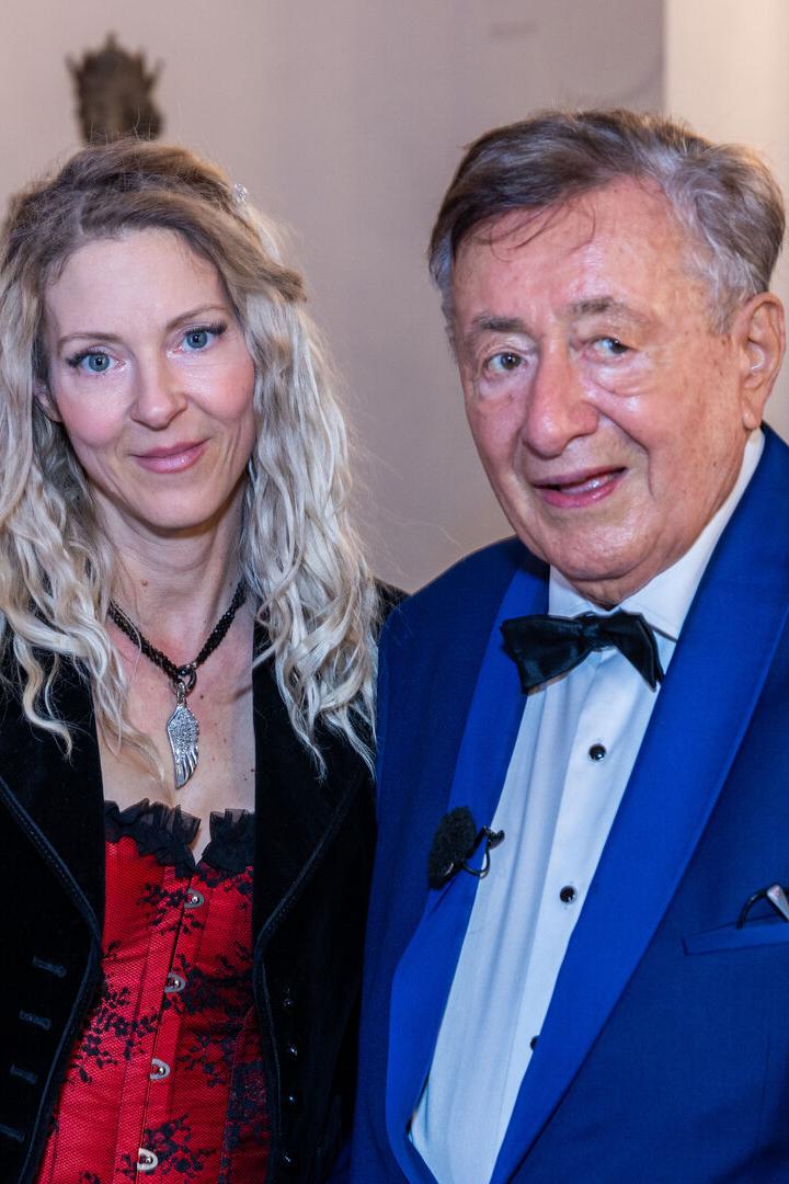 Simone Lugner und Richard Lugner am seinem 91. Geburtstag. 
