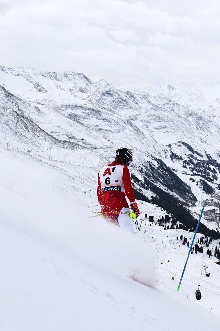 Aus von Feller und Hirscher in Gurgl: "So bin ich fehl am Platz"