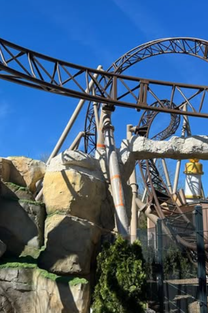 Die neue Achterbahn Helios in Fantasiana wurde gestoppt.
