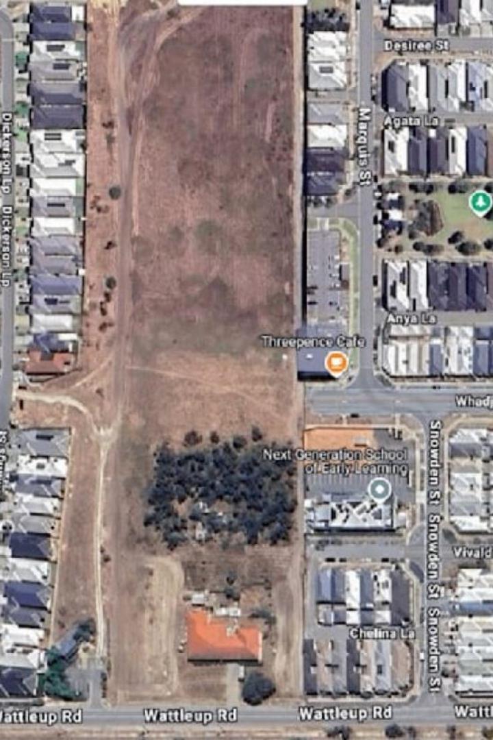 Riesiges Grundstück inmitten einer Siedlung in Perth (Australien)