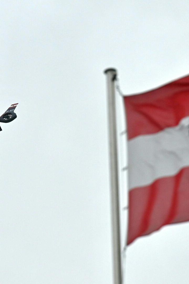 Ukrainischer Präsident Selenskyj in Österreich: Sicherheitsvorkehrungen/Hubschrauberüberwachung.