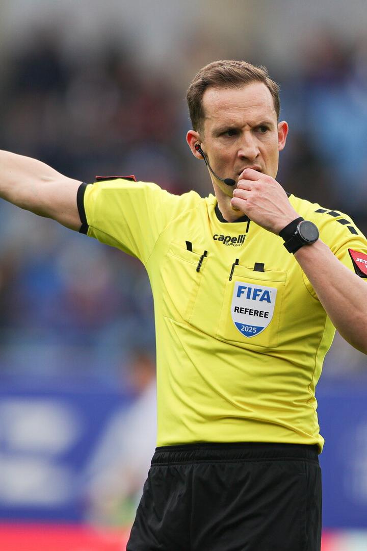 FUSSBALL: ADMIRAL BUNDESLIGA / MEISTERGRUPPE / 1. RUNDE: BLAU-WEISS LINZ - FK AUSTRIA WIEN