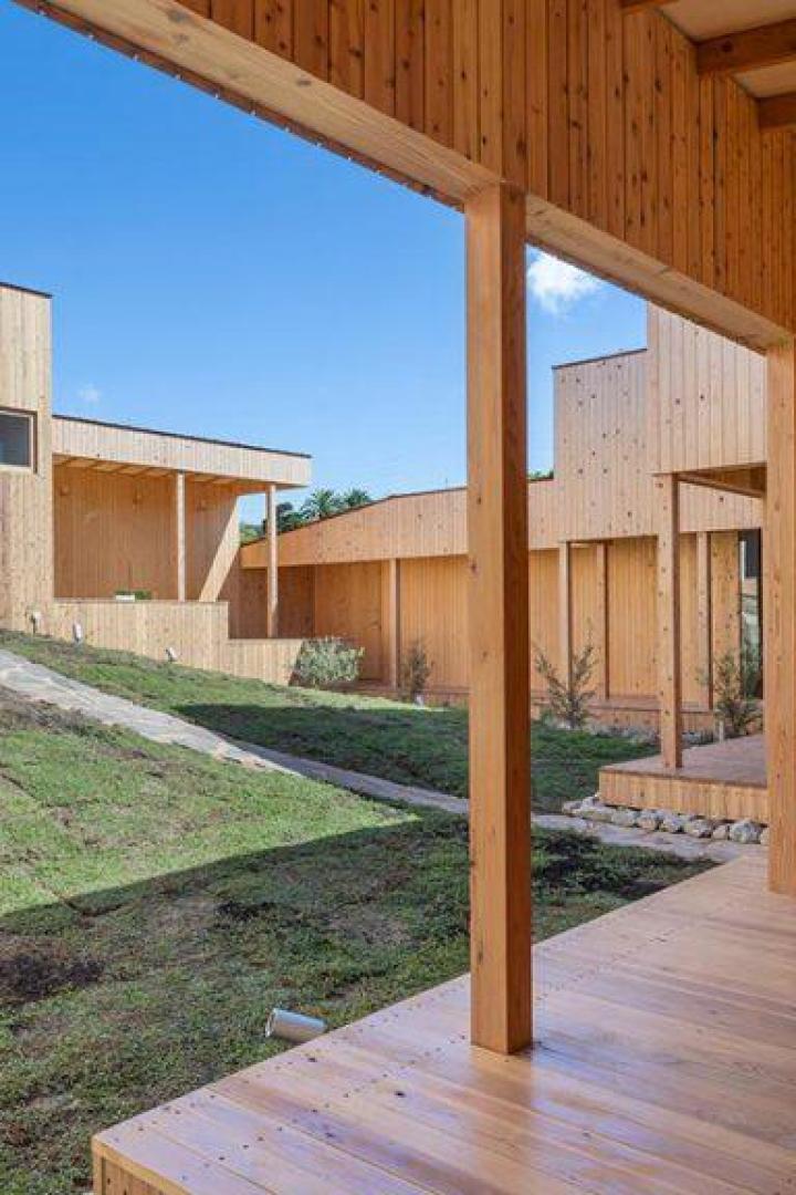 00-Necklace-Villa-1110-Office-for-Architecture-1024x576
