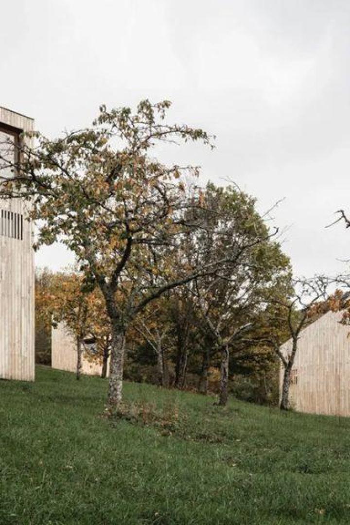 01-Breitenbach-Hotel-Reiulf-Ramstad-Arkitekter-1024x576