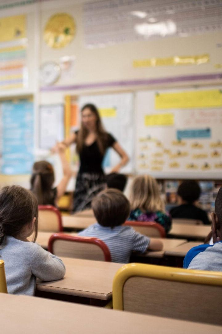 FILES-education-FRANCE-SCHOOL