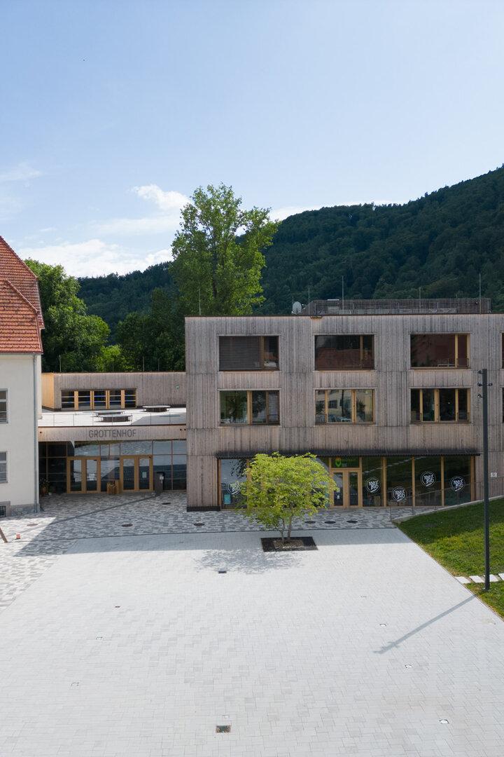 Die Fachschule für Land- und Forstwirtschaft Grottenhof in Graz.