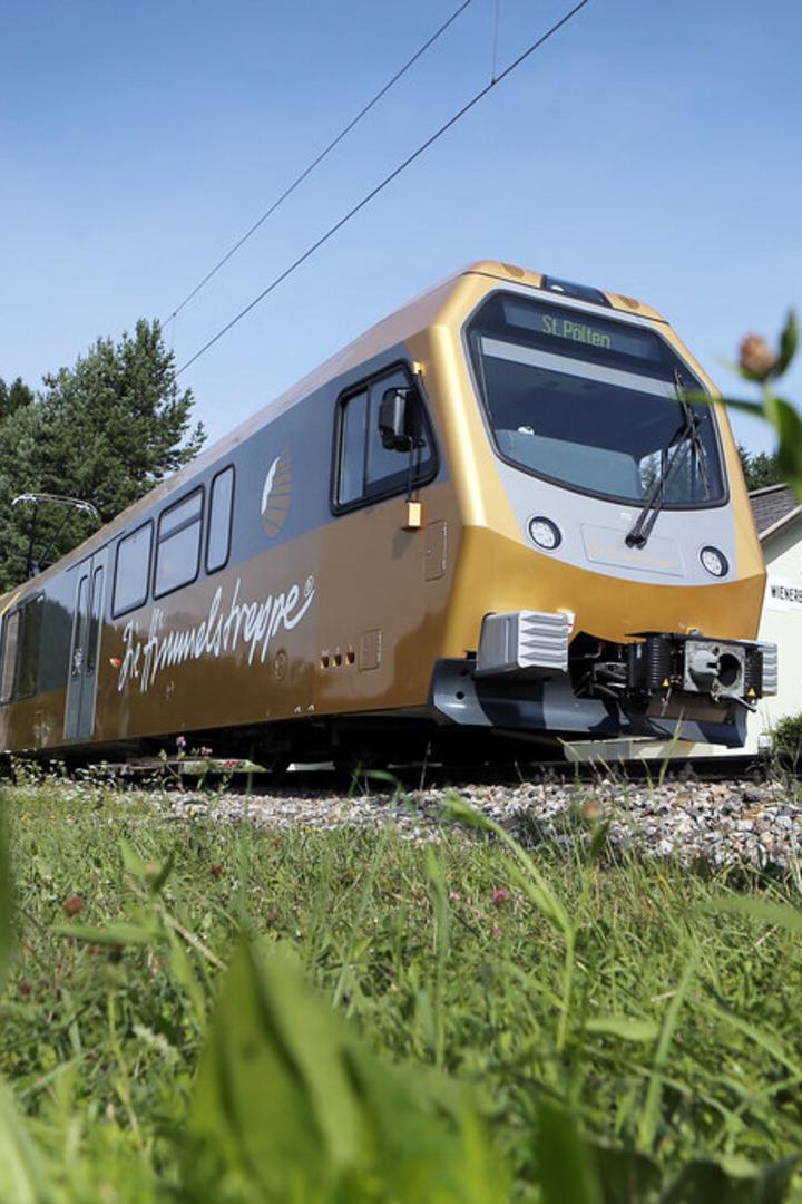 Mariazellerbahn fährt durch NÖ.