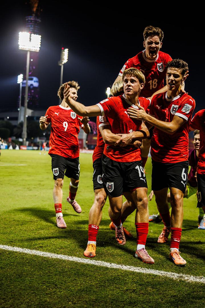 Österreichs U-17-Team jubelt in Katar