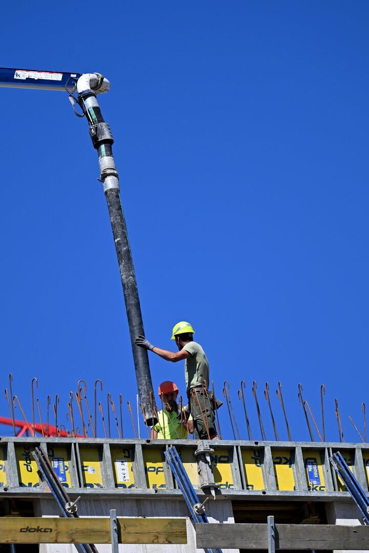 ++ THEMENBILD ++ WOHNBAU / BAU