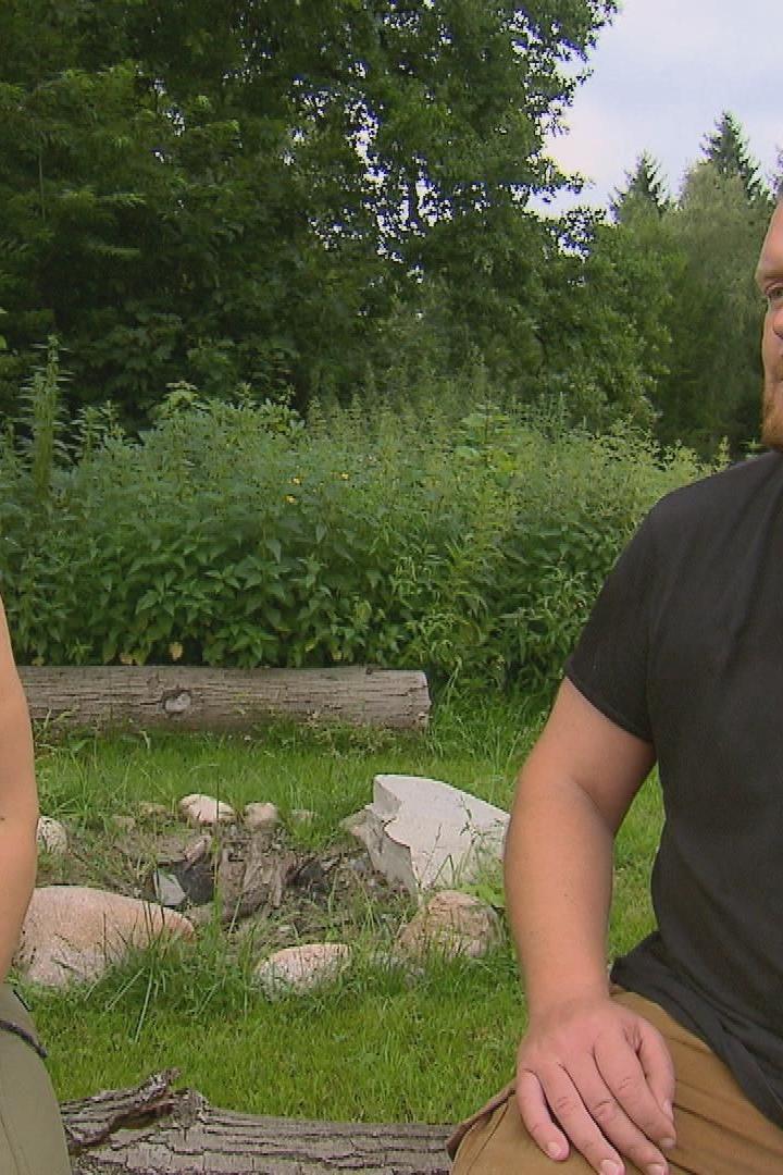 Pferdebesitzerin Insa und Kandidat Christoph