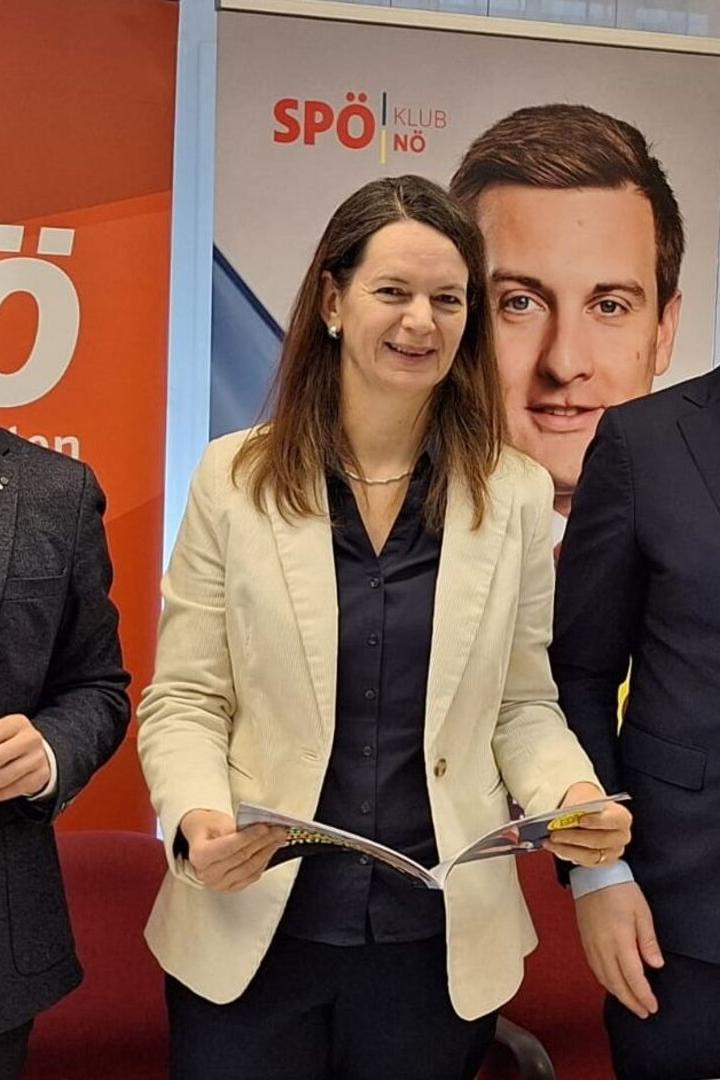 SPÖ-Führung Lachmayr, Suchan–Mayr mit NÖ-Gf. Zwander (re.).