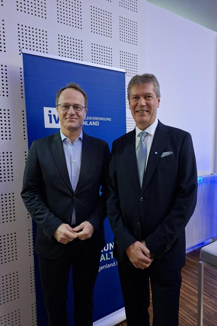 IV-Präsident Christian Strasser, Markus Hengstschläger (v.re.)