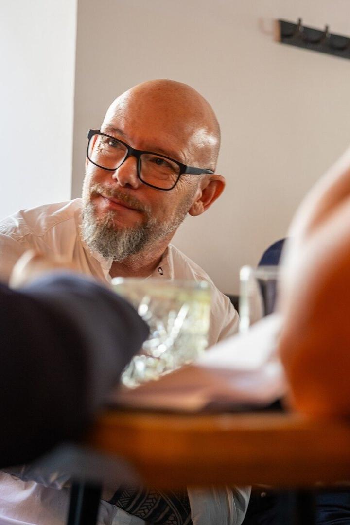 Bernd S. Pinzer, Neos