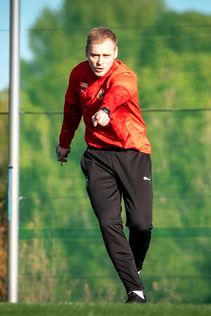 Rapid-Trainer Hoff Thorup bei der Arbeit