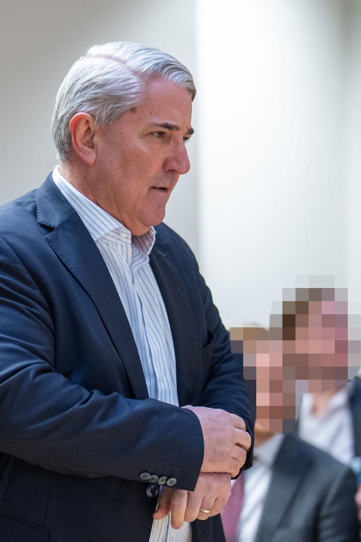 PROZESS IN CAUSA WIENWERT U.A. UM SCHWEREN BETRUG, UNTREUE, BESTECHUNG: NEVREVY