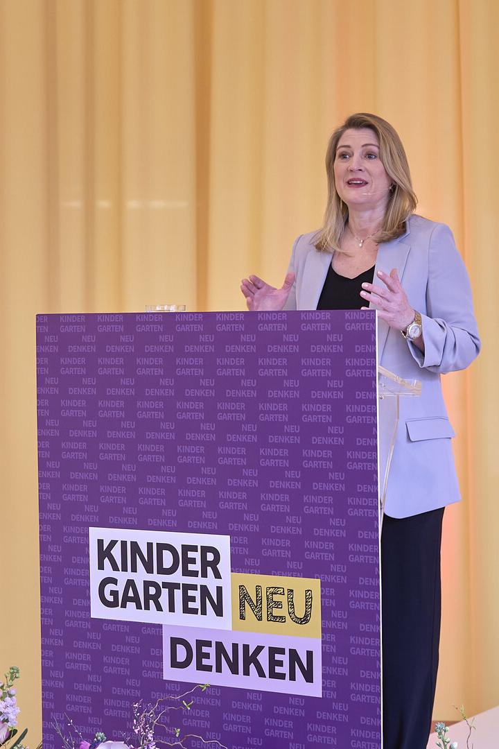 Bettina Emmerling hielt ihre Grundsatzrede tzur Elementarbildung