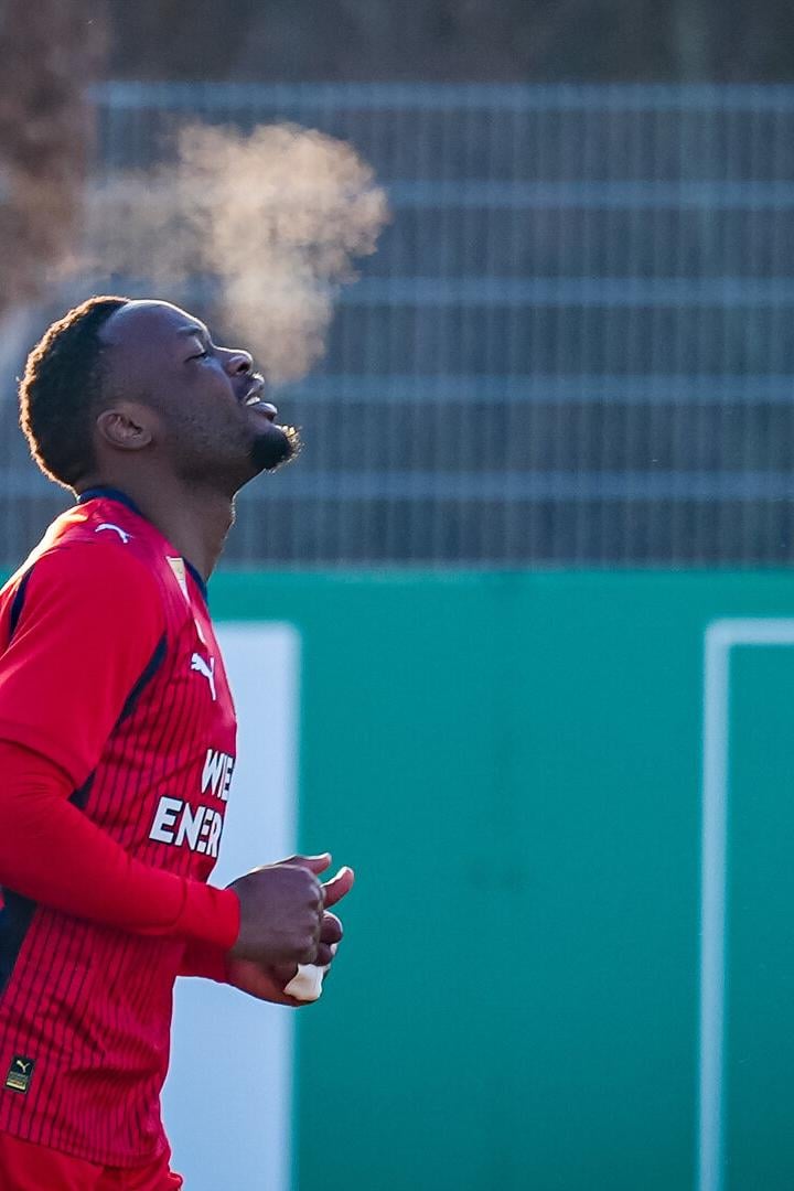 Claudy Mbuyis Meniskus muss operiert werden.