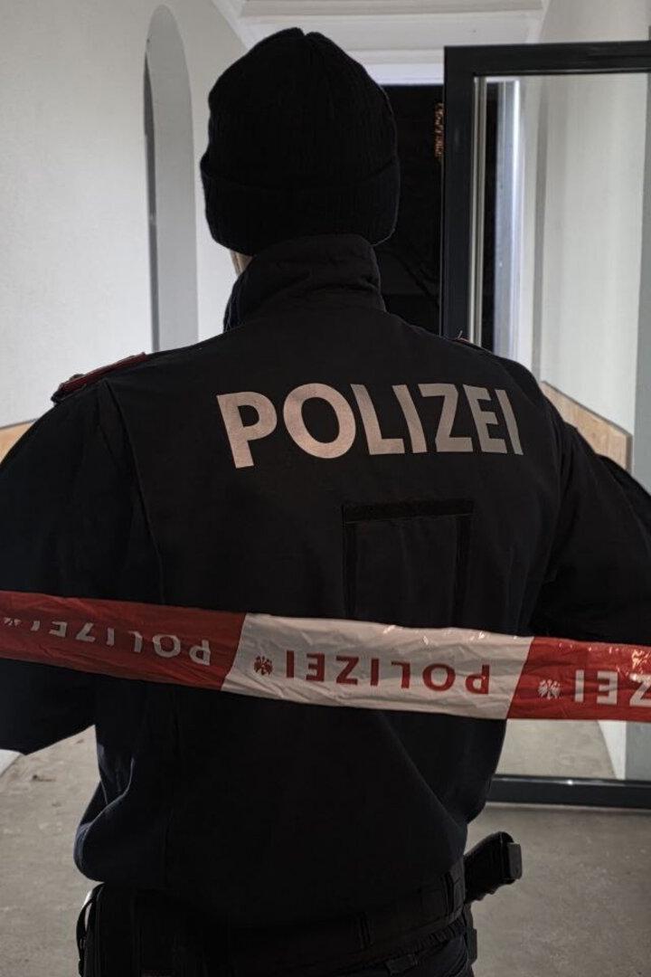 OBERÖSTERREICH: GEWALTVERBRECHEN IN LINZ - 49-JÄHRIGER TOT IN WOHNUNG GEFUNDEN