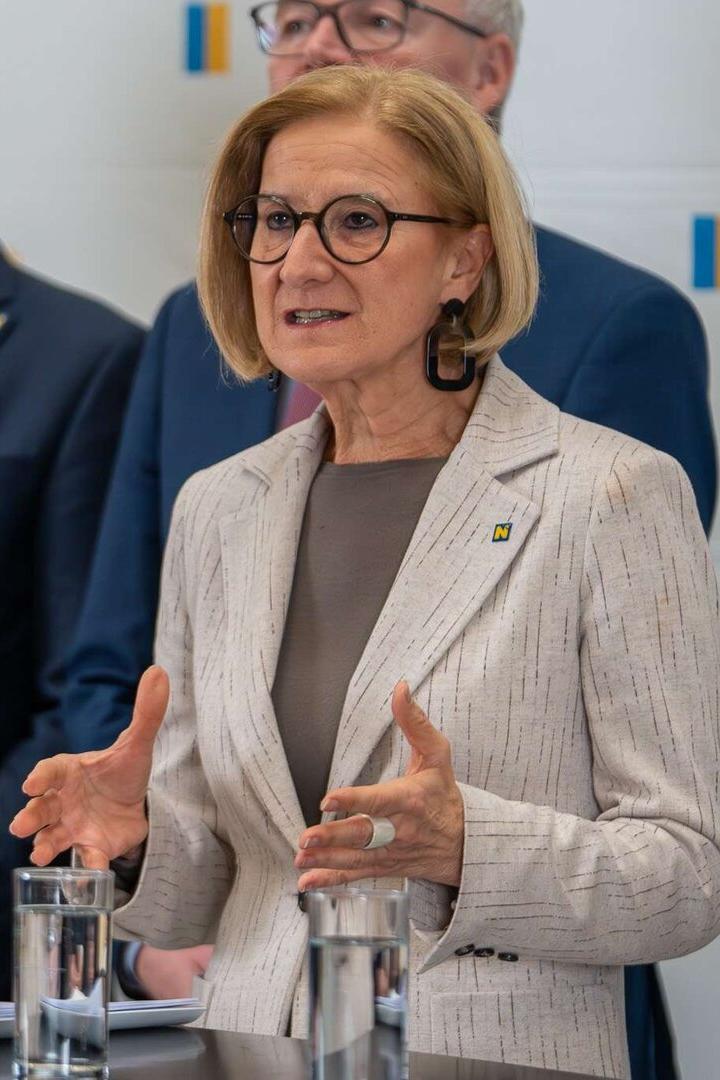 Mikl-Leitner, Kasser, Pernkopf