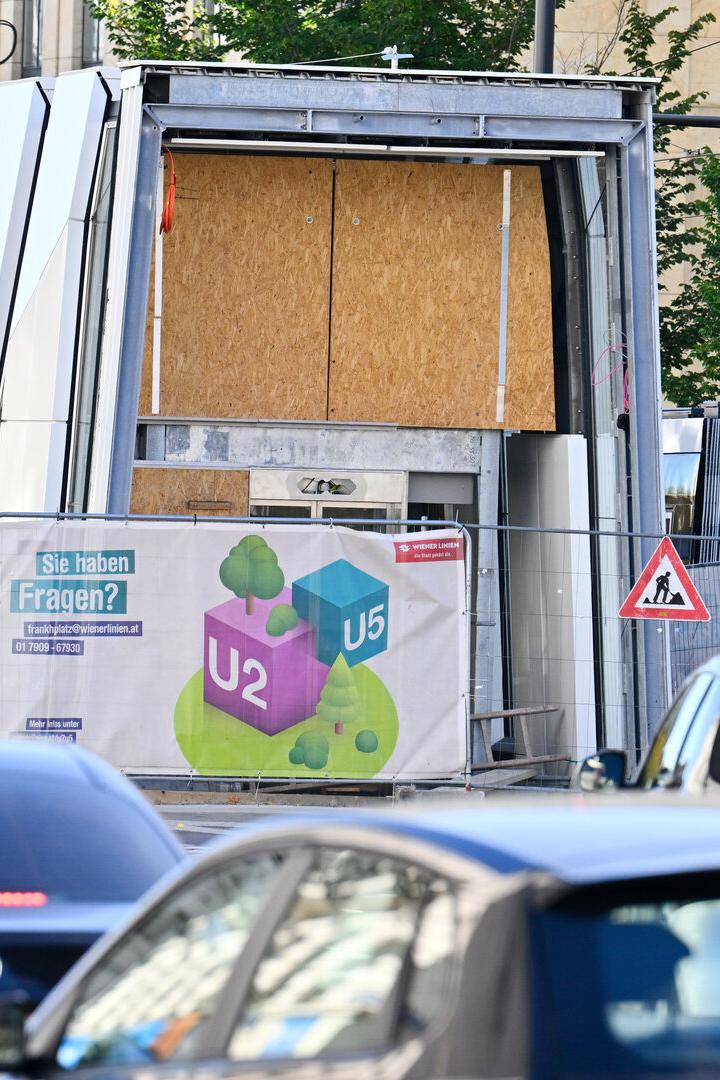 ++ THEMENBILD ++ U-BAHN / U-BAHN-BAU / U2XU5-AUSBAU / BAUSTELLE / WIENER LINIEN