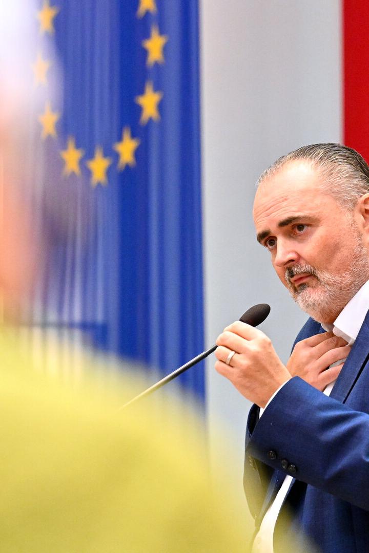 SONDERSITZUNG DES BURGENLÄNDISCHEN LANDTAGS: LH DOSKOZIL (SPÖ)