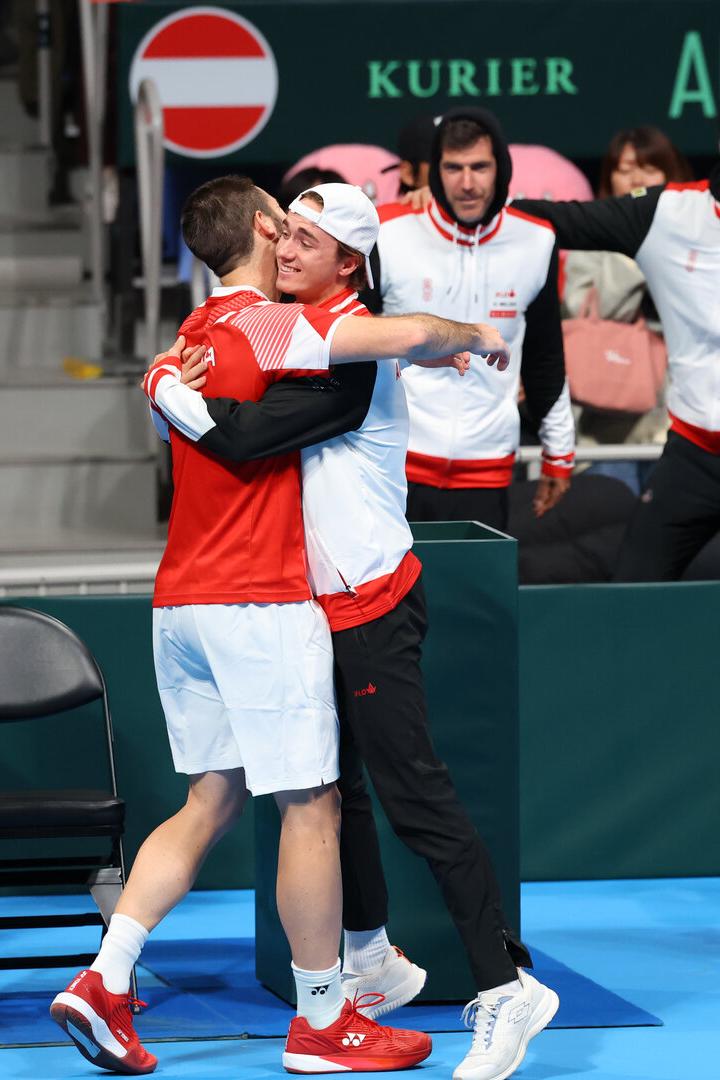 Matchwinner: Rodionov und Neumayer waren die Helden.