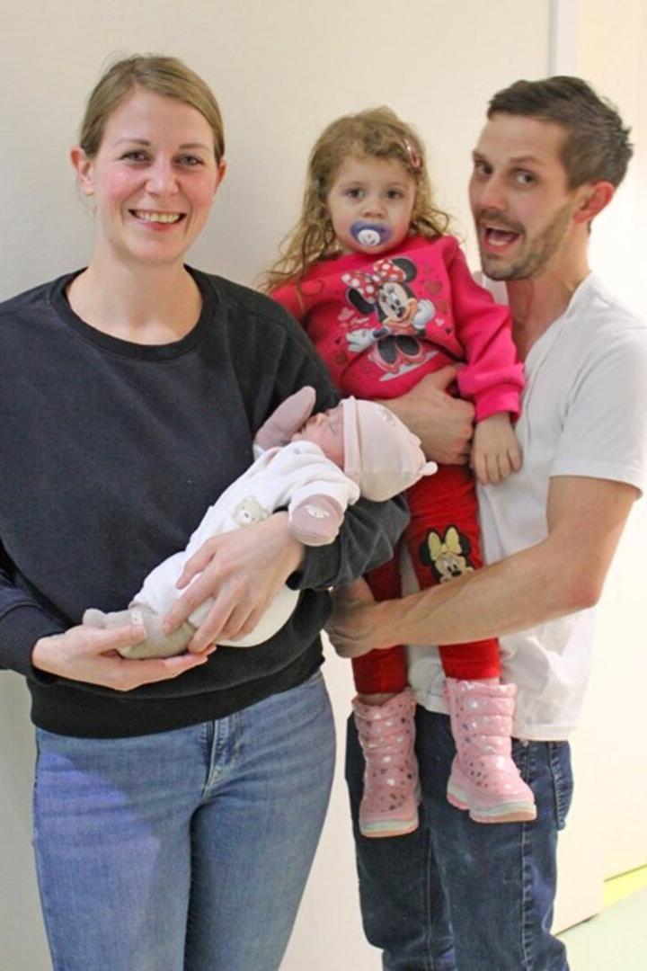 Vater, Mutter und zwei Kinder