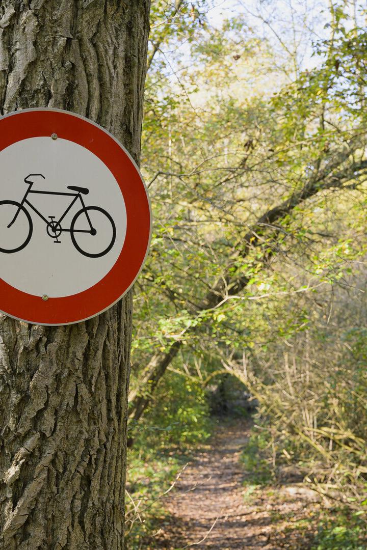 Die Stadt Wien hat in dem Gebiet eine Sperre der Mountainbikestrecken verhängt. Es fehlt eine rechtliche Einigung. 