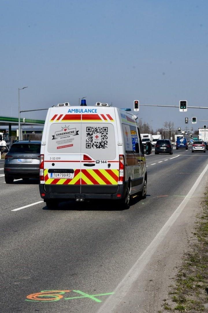 Die Unfallstelle auf der B17 in Traiskirchen
