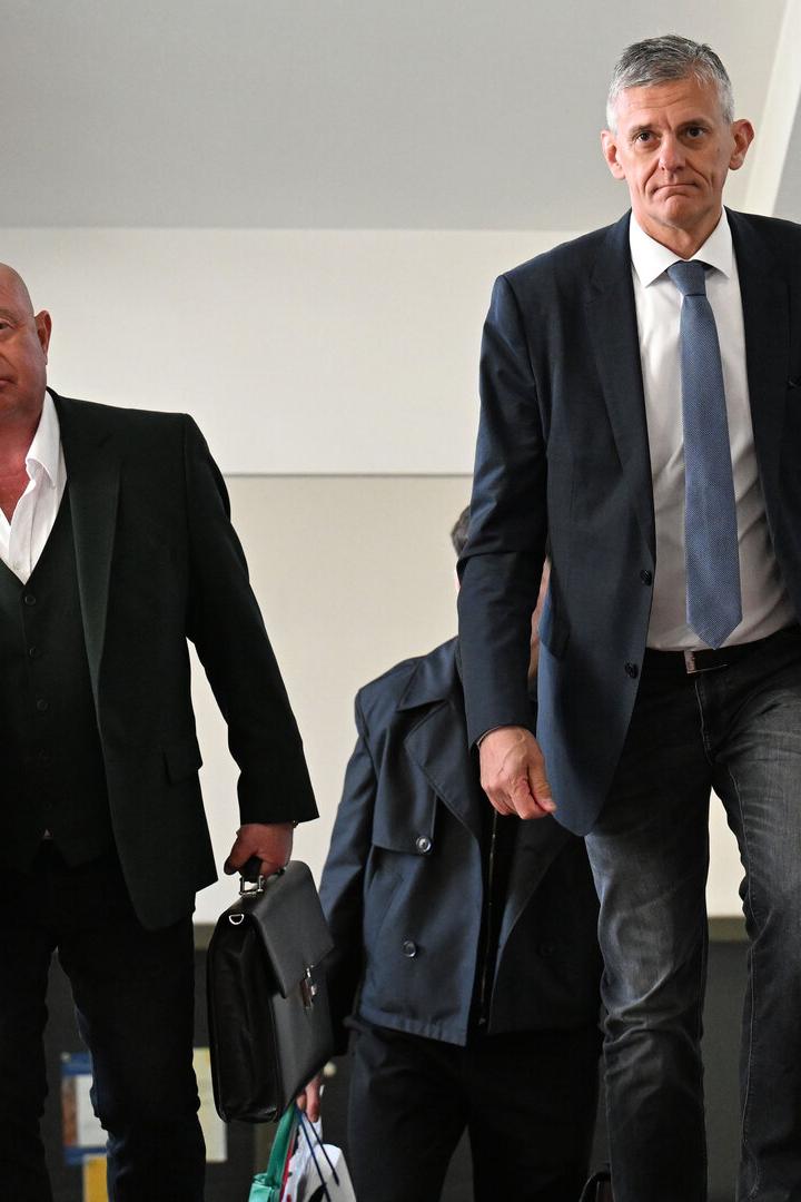 NIEDERÖSTERREICH: PROZESS NACH VERBOTSGESETZ: TOMANEK / SCHIMANEK