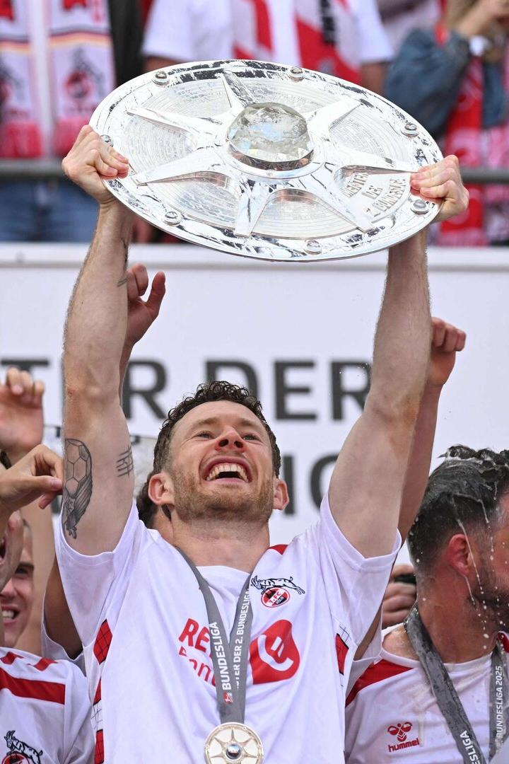 Florian Kainz als Meister der 2. Liga mit Köln