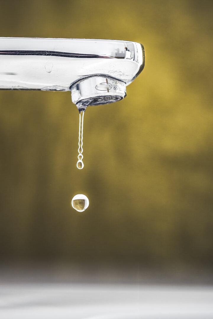 Tropfender Wasserhahn