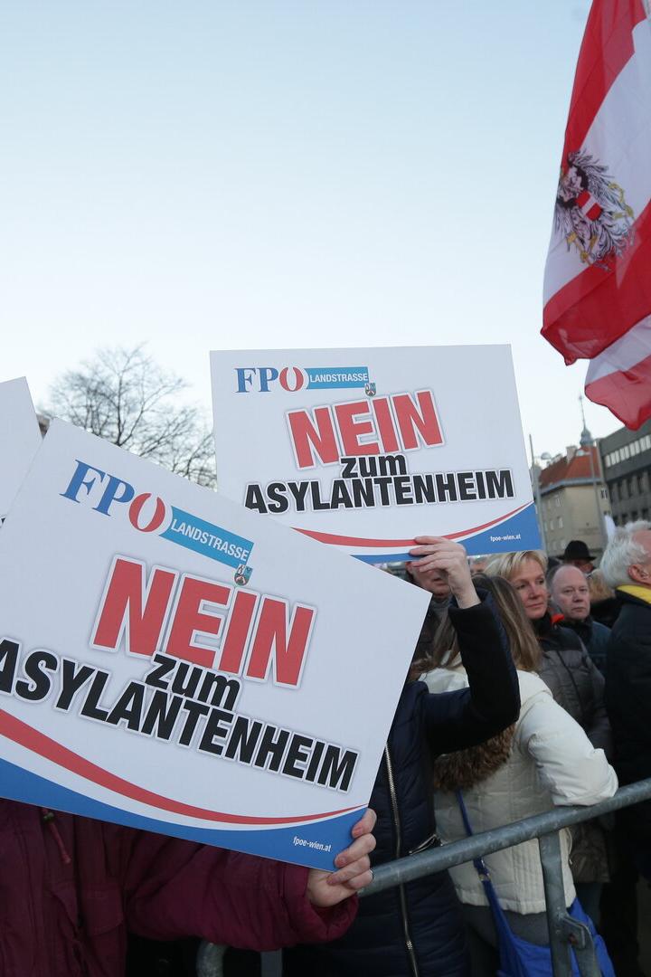 DEMONSTRATION FPÖ WIEN GEGEN DIE FLÜCHTLINGSPOLITIK